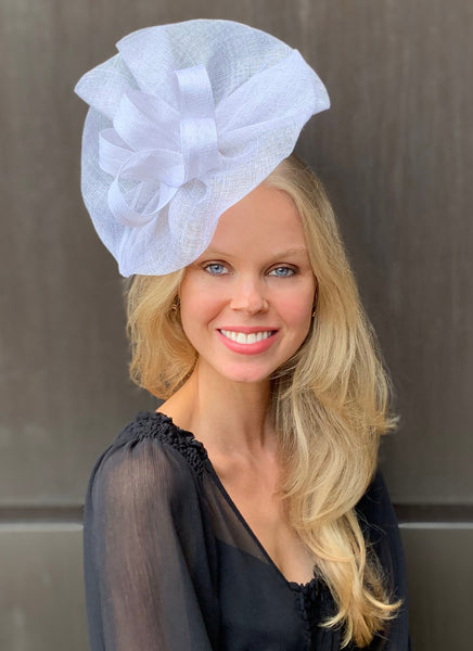 Tia Oversized White Fascinator, Royal Wedding Hat, White Kentucky Derby Hat, Oaks Fascinator Headband, Spring Racing Fashion 2023, White Millinery