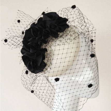 Layla Black & Cream Fascinator, Kentucky Derby Hat, Royal Wedding Hat, Black and White Cocktail Hat, Spring Racing Headband, Women's Tea Hat