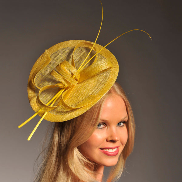 Lulu Light Gray/ Silver Fascinator, Kentucky Derby Hat, Ladies Royal Wedding Fascinator, Fancy Oaks Hat with Headband, Spring Derby Fashion