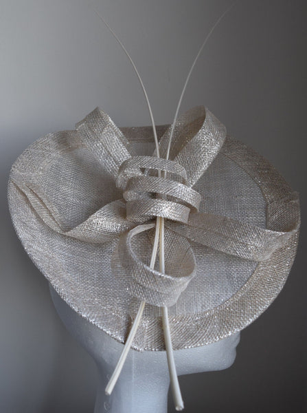 Lulu Light Gray/ Silver Fascinator, Kentucky Derby Hat, Ladies Royal Wedding Fascinator, Fancy Oaks Hat with Headband, Spring Derby Fashion