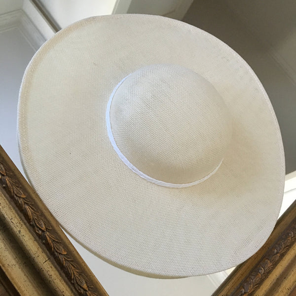 Adeline Cream & White Fascinator Hat with Headband, Tea-Party Fascinator,High Quality Derby Hat,Royal Wedding Hats for Women,Cream Millinery