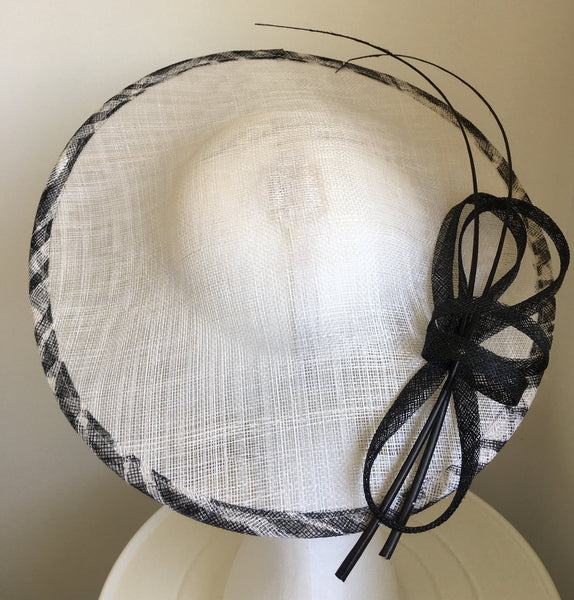 Victoria Black & White Kentucky Derby Fascinator Hat, Saucer Fascinator, Royal Hat, Women's Derby Hat, Tea-Party Hat, Wedding Hatinator