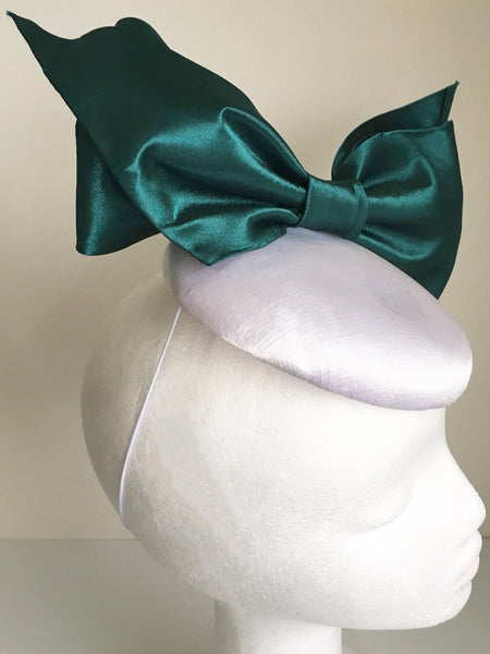 SALE item* Lena Two-Tone Turquoise Green & White Fascinator, Kentucky Derby Hat, Ladies Cocktail Hat, Derby Hats for Women, Green Royal Hat